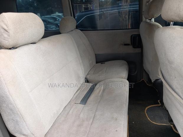 Toyota Noah 2.0 FWD (8 Seater) 2006 Silver