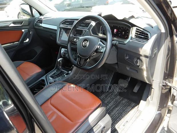Volkswagen Tiguan 2.0T SEL Premium AWD 4MOTION 2019 Black