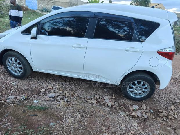 Toyota Ractis 1.5 FWD 2014 White