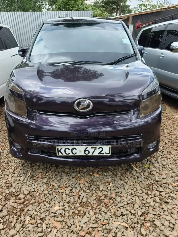 Toyota Voxy V 2WD 8-Seater 2008 Purple
