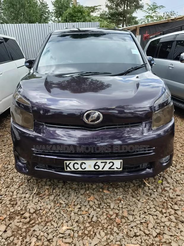 Toyota Voxy V 2WD 8-Seater 2008 Purple