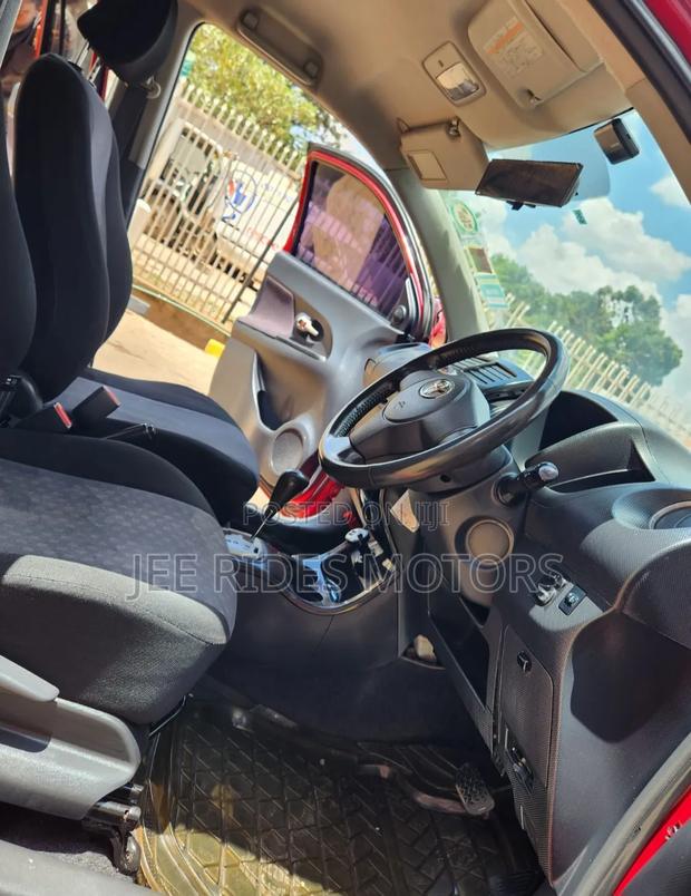 Toyota IST 2008 Red