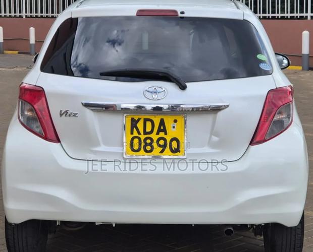 Toyota Vitz 2014 Ivory