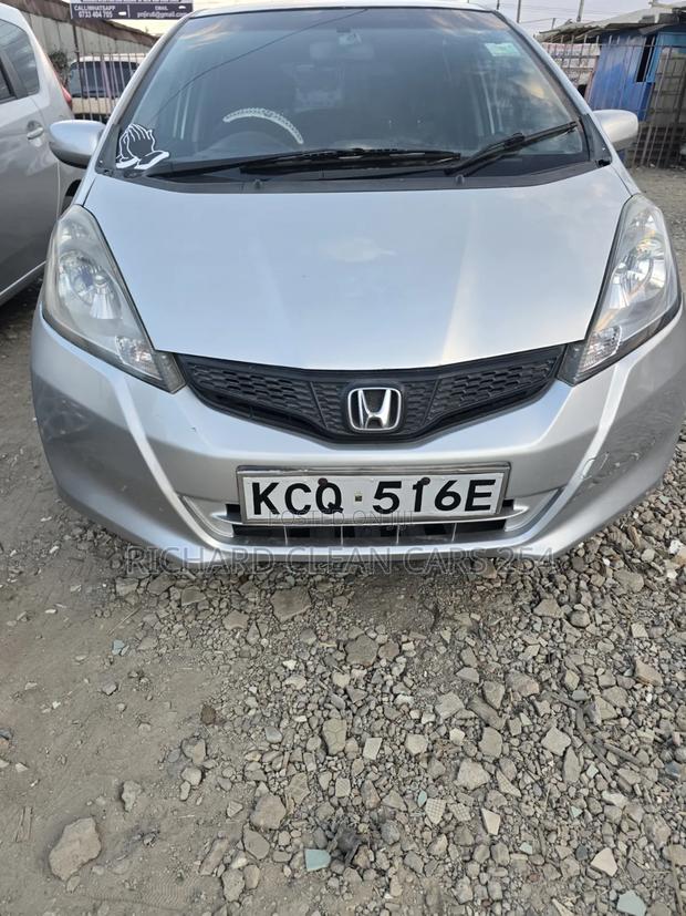 Honda Fit 2011 Silver