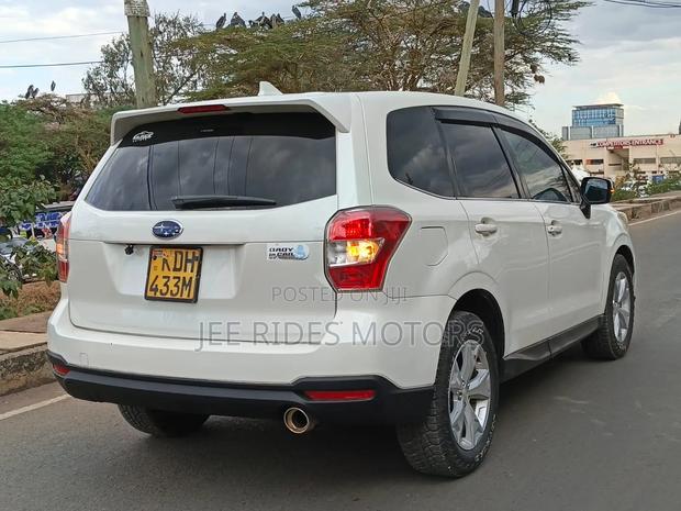 Subaru Forester 2015 Off white