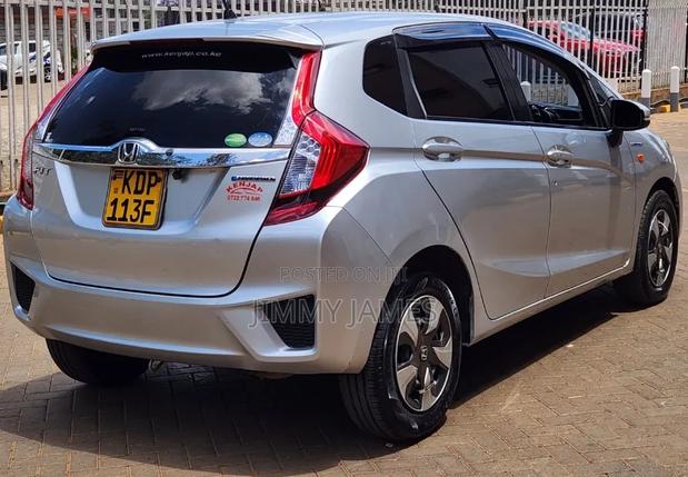 Honda Fit 2016 Silver