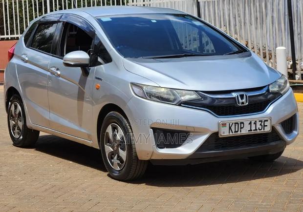 Honda Fit 2016 Silver