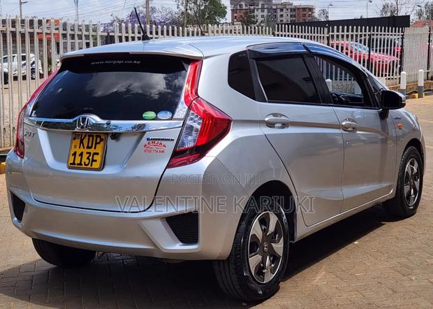 Honda Fit 2016 Silver