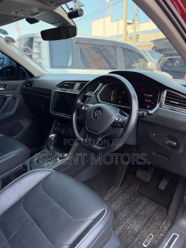 Volkswagen Tiguan 2019 Red
