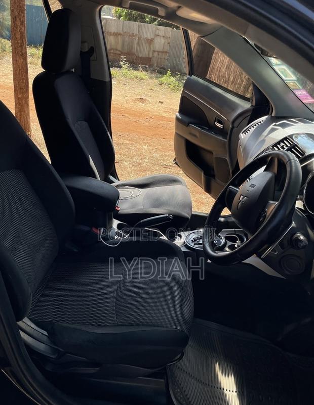 Mitsubishi RVR 2013 Black