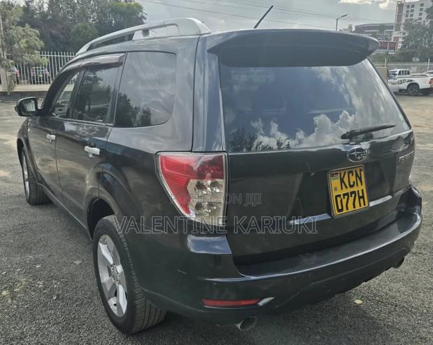 Subaru Forester 2010 Black
