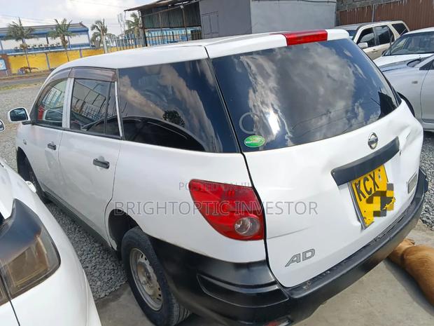 Nissan Advan 2013 White
