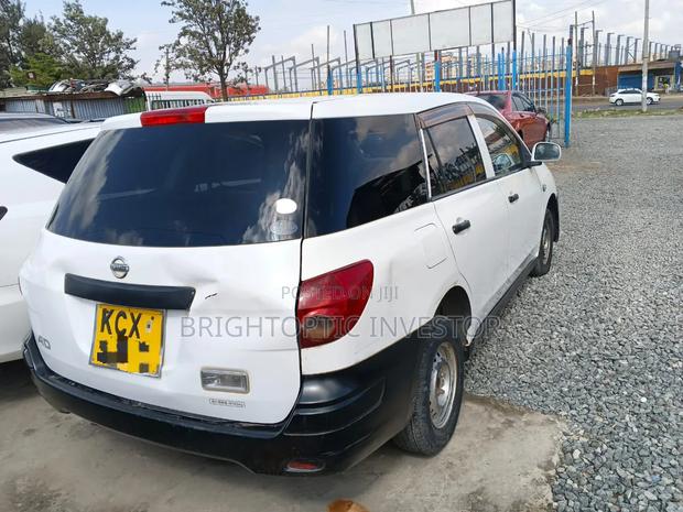 Nissan Advan 2013 White