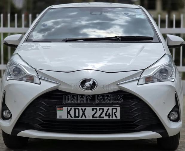 Toyota Vitz 1.3 AWD 5dr 2019 White
