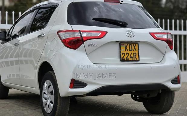 Toyota Vitz 1.3 AWD 5dr 2019 White