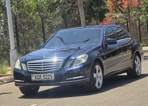 Mercedes-Benz E200 2012