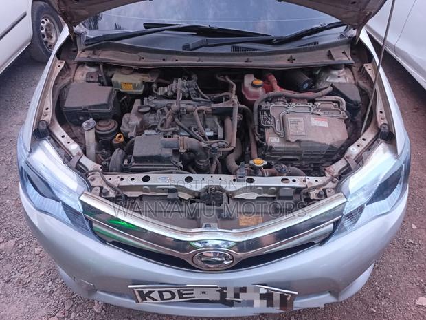 Toyota Corolla Fielder 2014 Silver