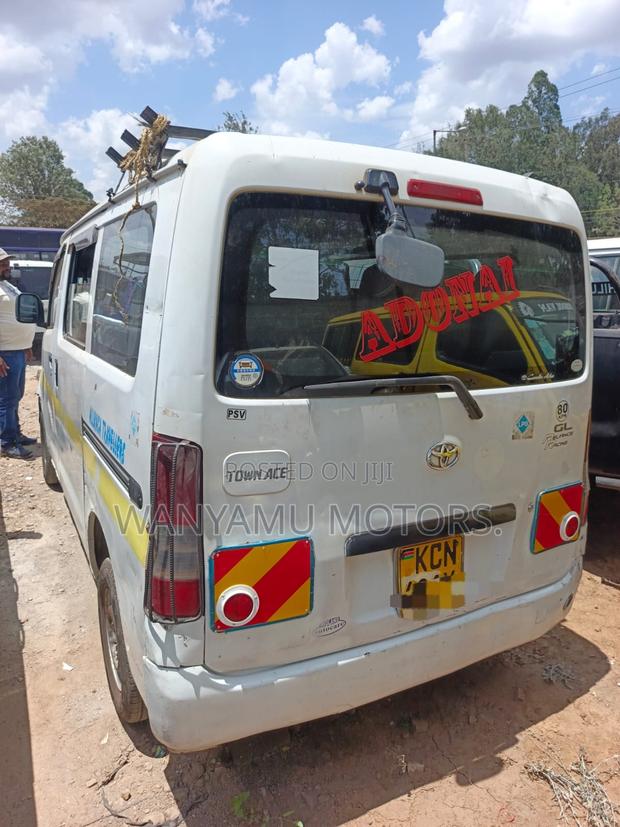 Toyota TownAce 2010 White