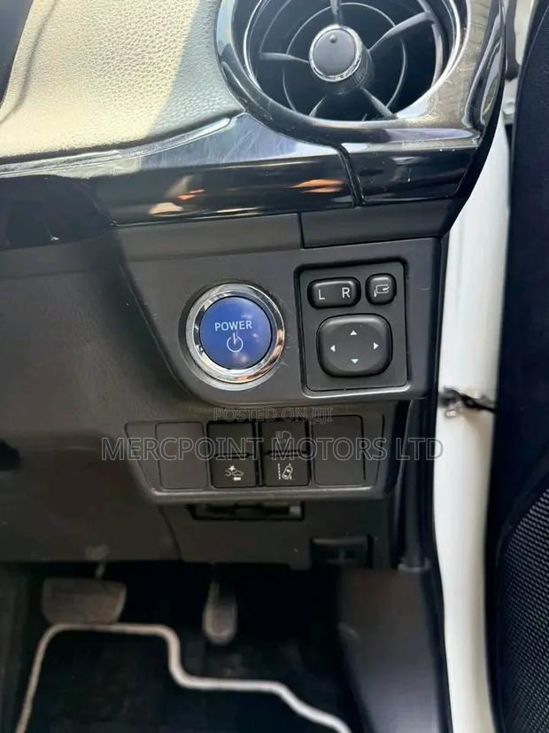 Toyota Corolla Fielder 2020 Teal