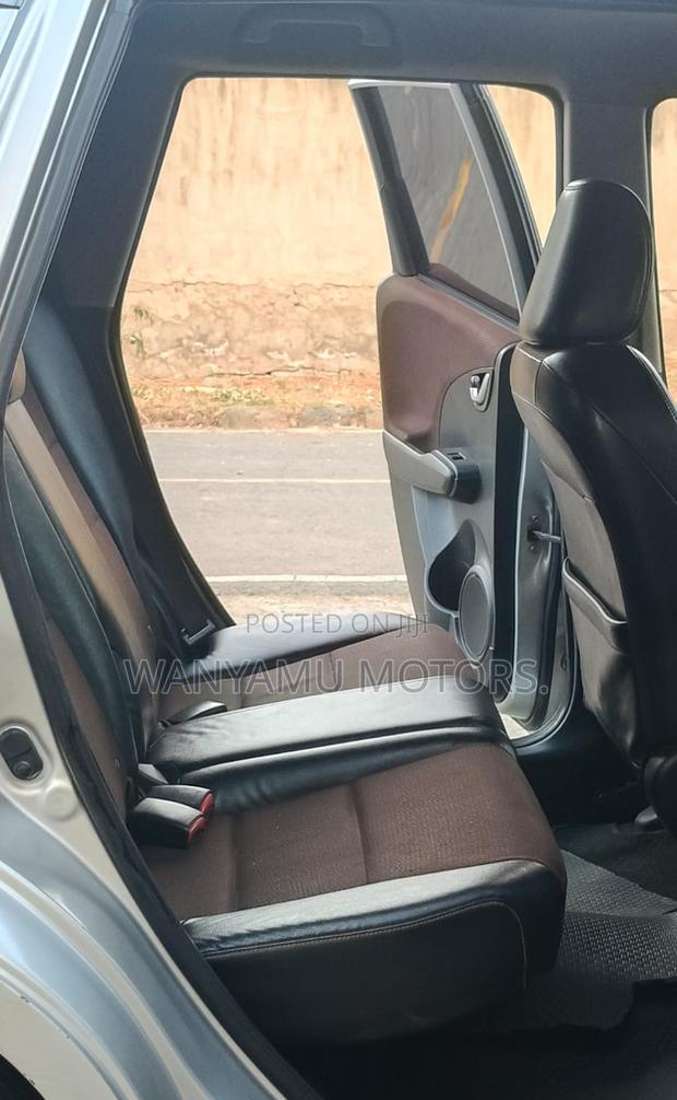 Honda Fit Shuttle 2014 Silver
