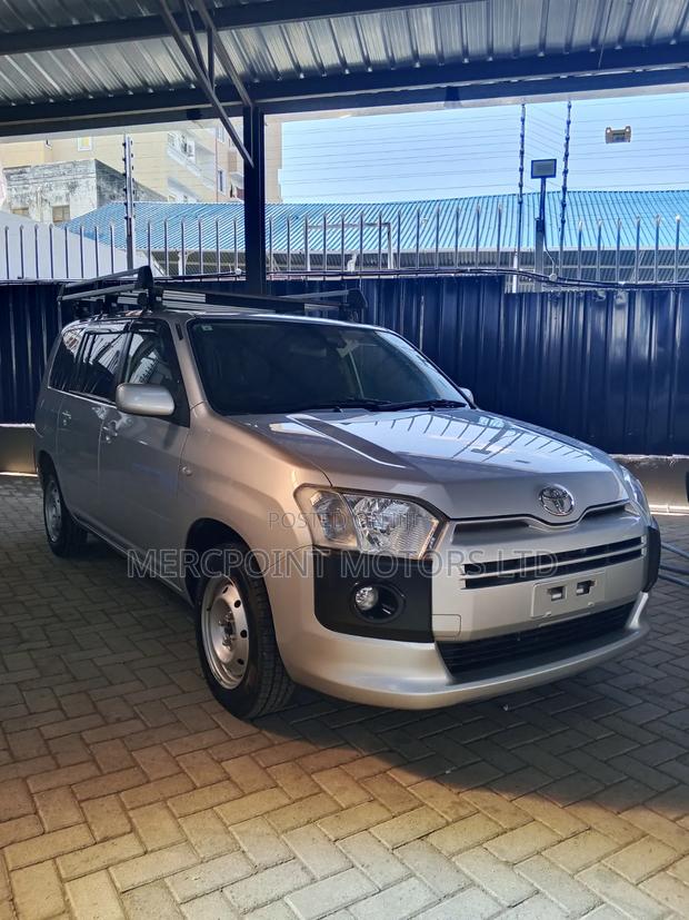 Toyota Probox 2020 Off white