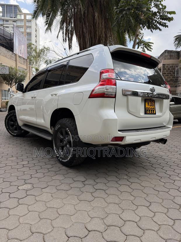 Toyota Land Cruiser Prado 2.7 VVT-i 2015 White