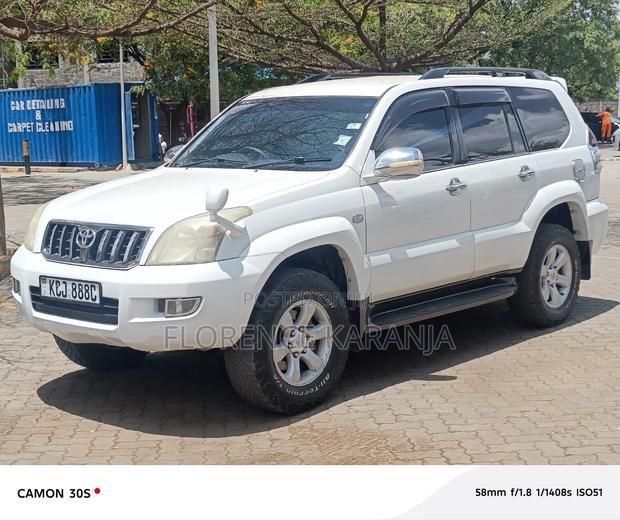Toyota Land Cruiser Prado 2010 Pearl