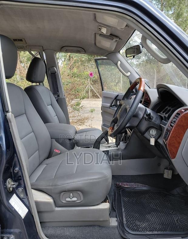 Mitsubishi Pajero 2003 Blue