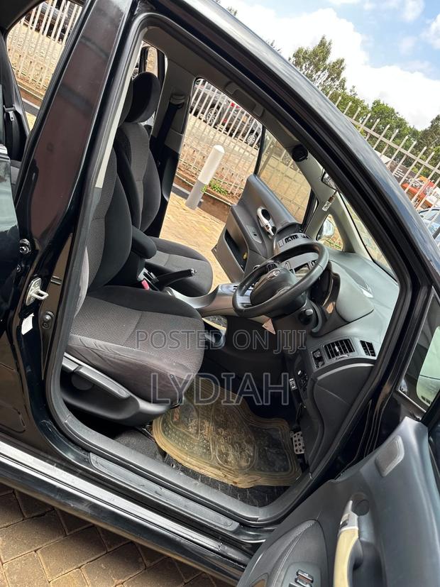 Toyota Auris 2012 Black