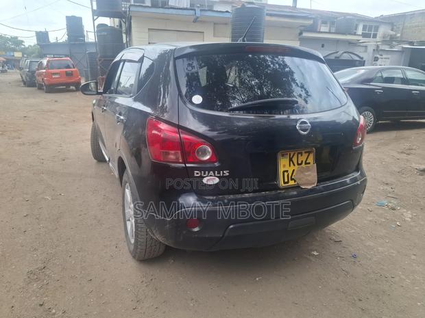 Nissan Dualis 2013 Black