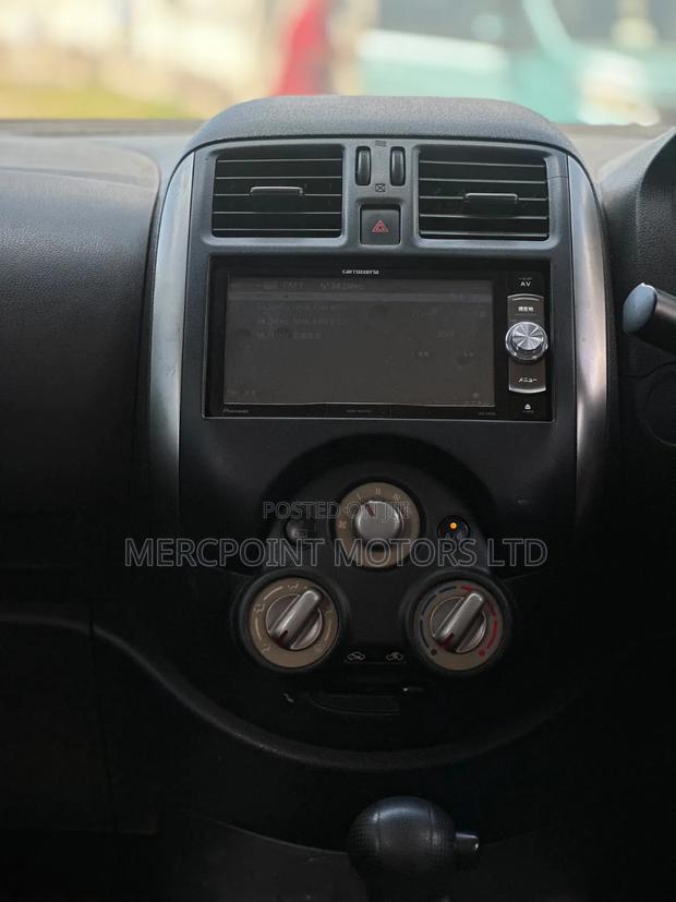 Nissan Latio 1.2 2012 Silver