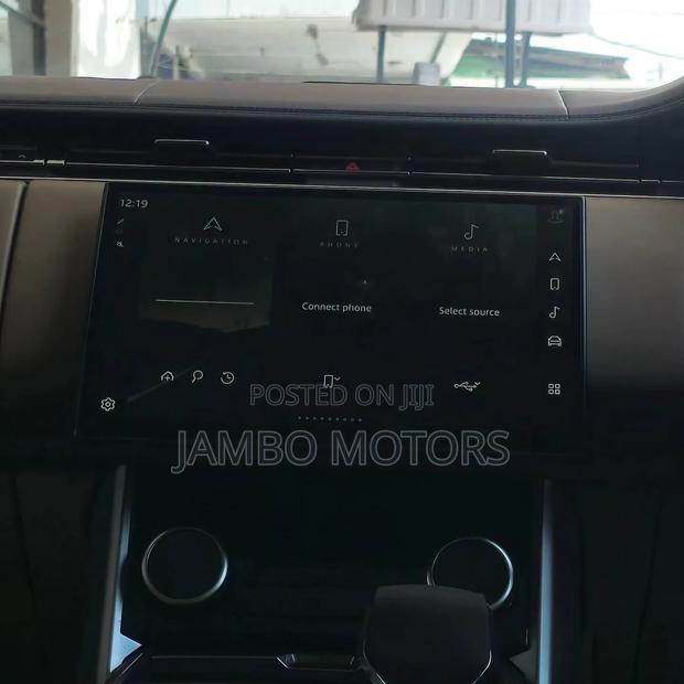 Land Rover Range Rover 2023