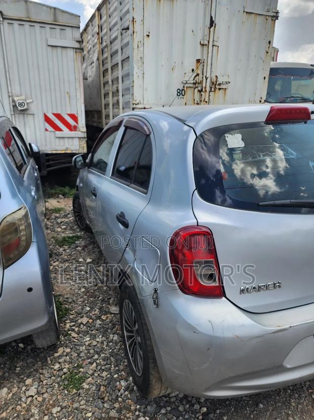 Nissan March 1.2 FWD 2014 Beige
