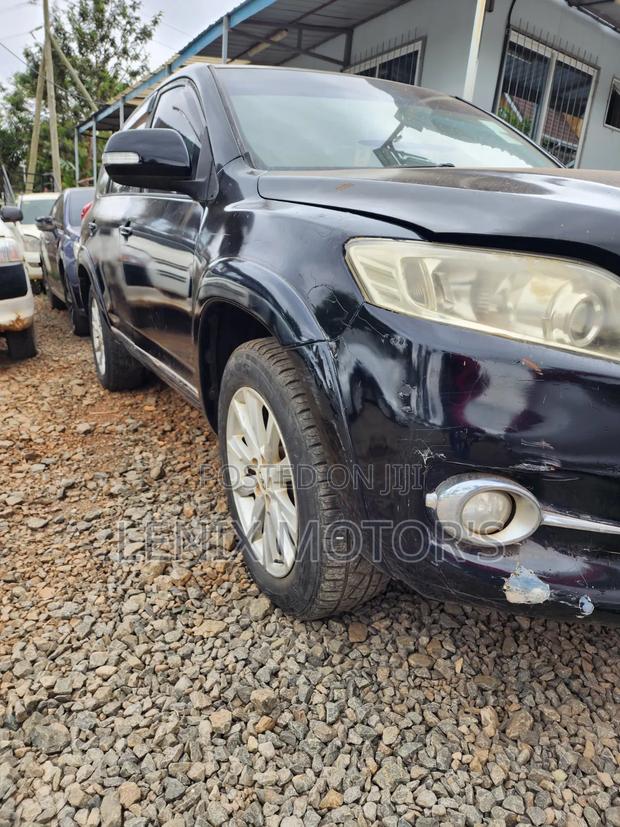Toyota Vanguard 2010 Black
