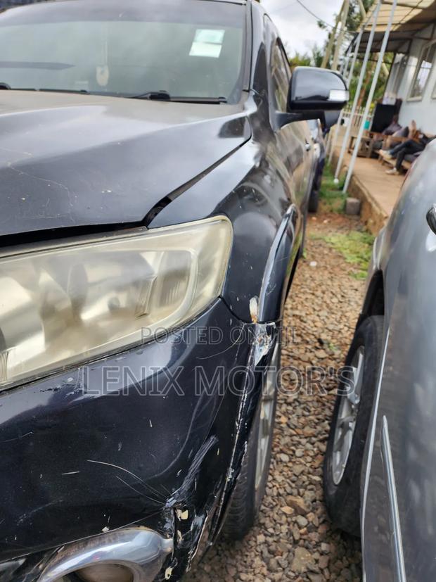 Toyota Vanguard 2010 Black