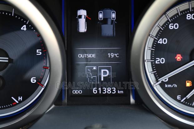 Toyota Land Cruiser Prado 2.8 2019 Ivory