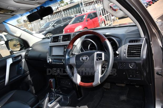 Toyota Land Cruiser Prado 2.8 2019 Ivory