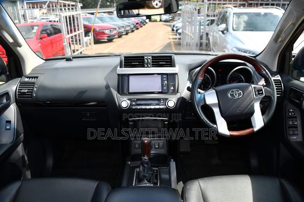 Toyota Land Cruiser Prado 2.8 2019 Ivory