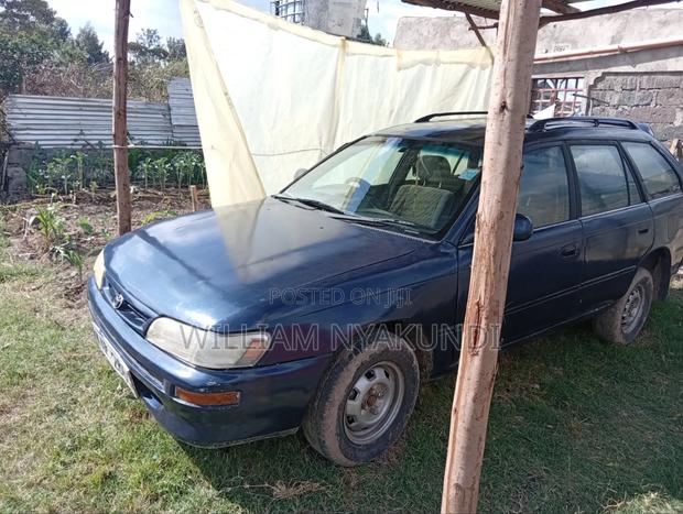 Toyota Corolla Touring 2019 Blue