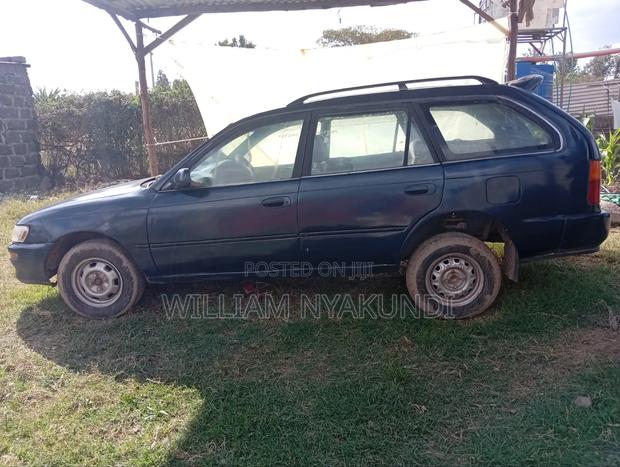 Toyota Corolla Touring 2019 Blue