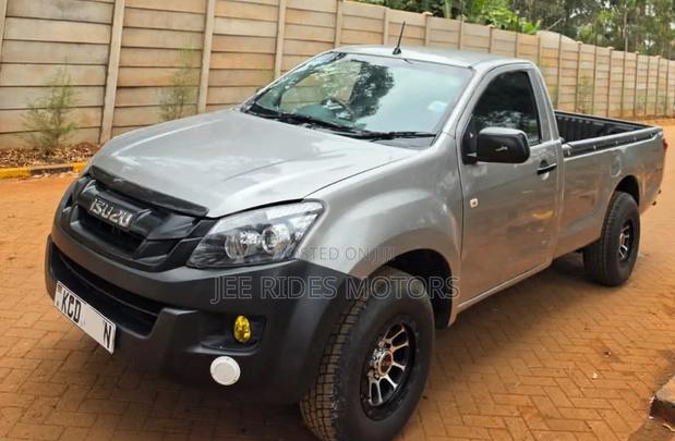 Isuzu D-MAX 2015 Gray