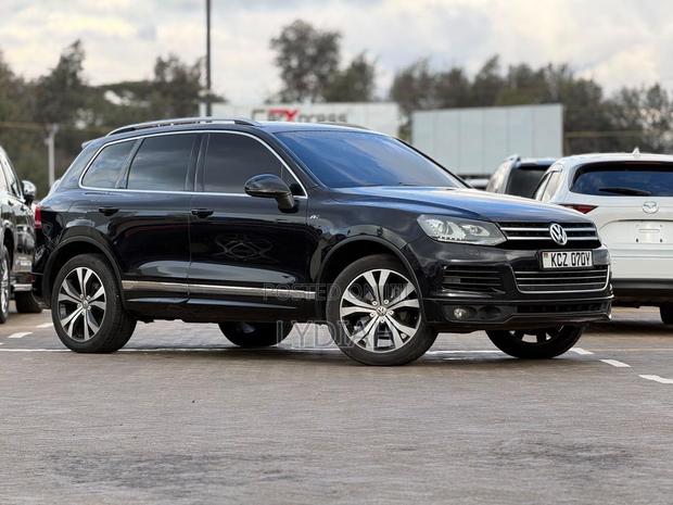 Volkswagen Touareg 2014 Black