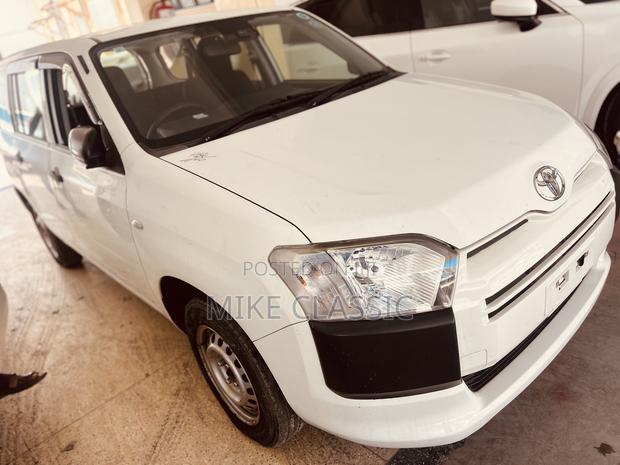Toyota Succeed 2019 White