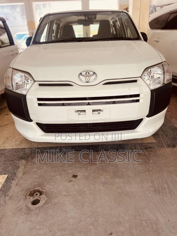 Toyota Succeed 2019 White