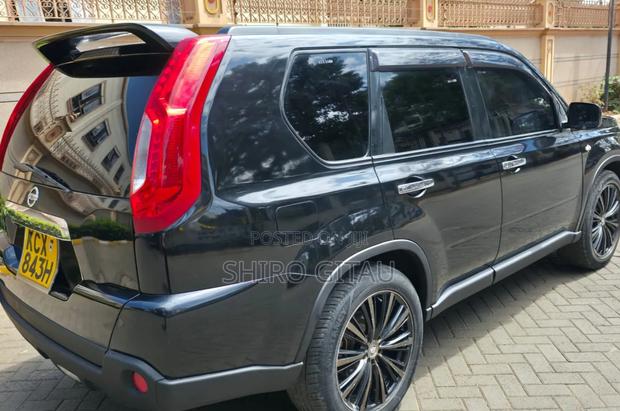 Nissan X-Trail 2012 Black