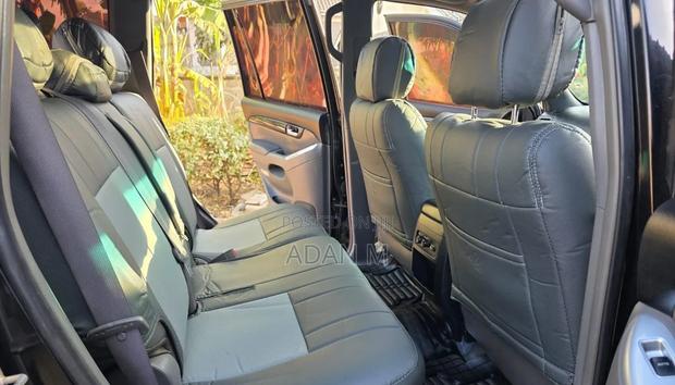 Toyota Land Cruiser Prado 2004 Black