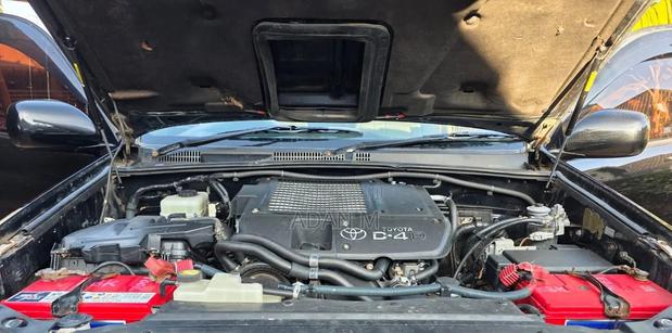 Toyota Land Cruiser Prado 2004 Black