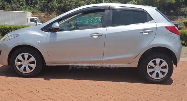 Mazda Demio 2012 Blue