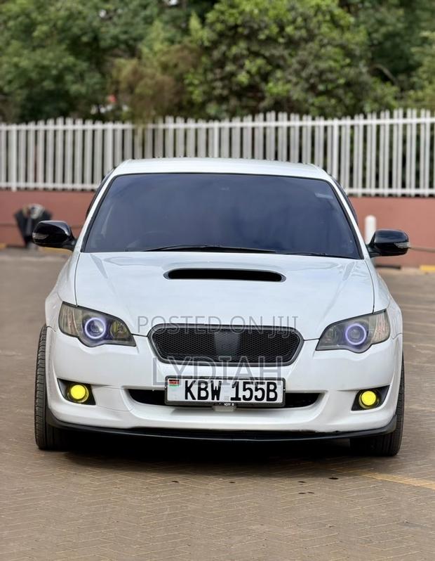 Subaru Legacy 2006 White