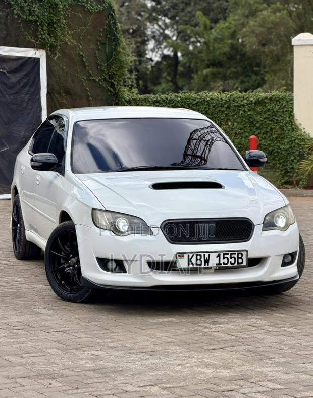 Subaru Legacy 2006 White